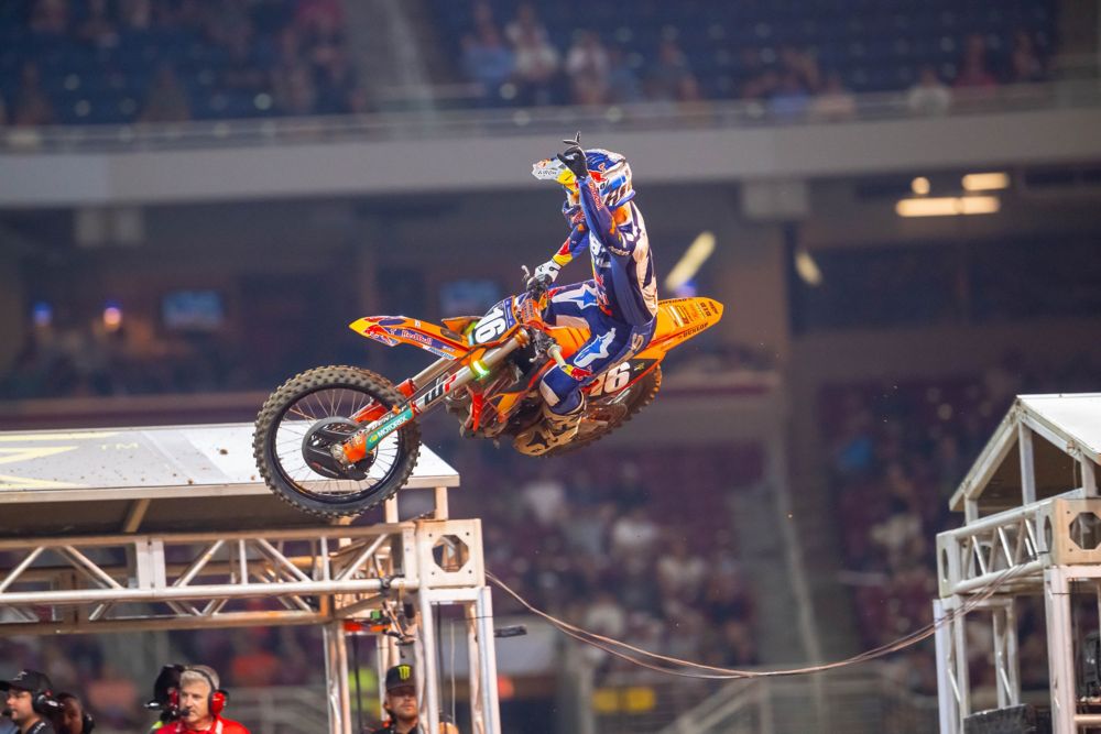 SMX Playoff 2: Vialle Moto Win, Sexton Battles to 7th | KTM United